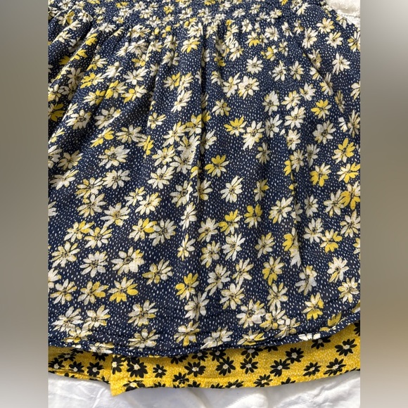 J Jill Butter Yellow and Blue Floral Double Layer Cotton Mini Skirt with Smocked - Picture 9 of 11
